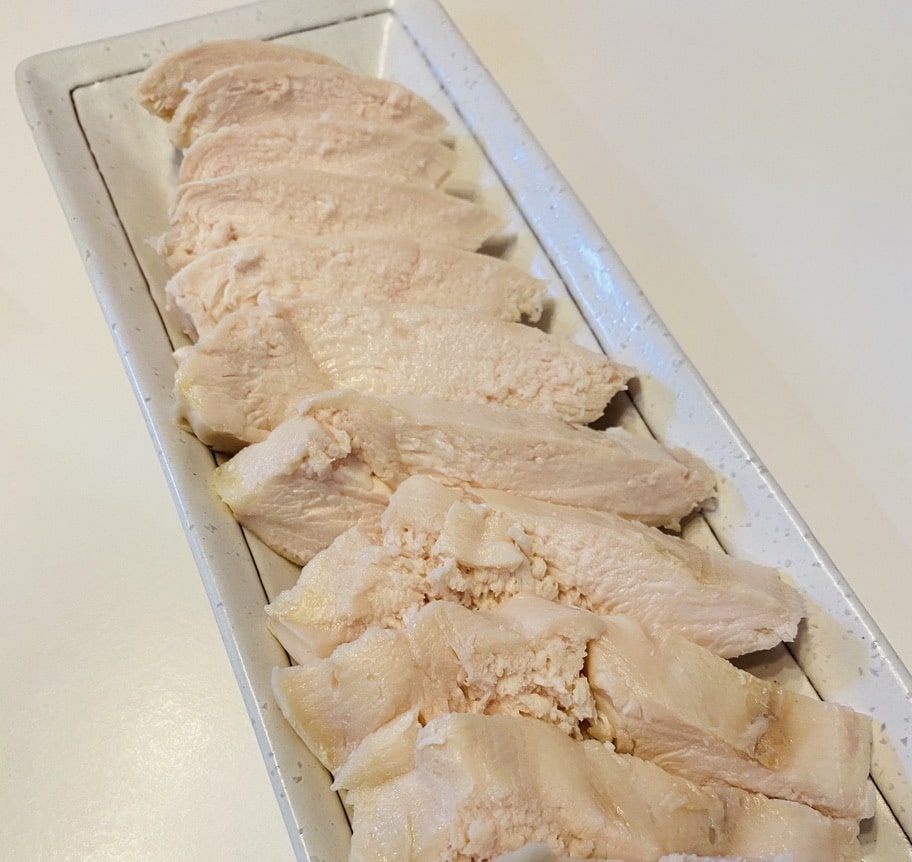 肉 鶏 チキン 胸 サラダ ブライン液の作り方！鶏胸肉を柔らかくする水のレシピや冷凍方法も